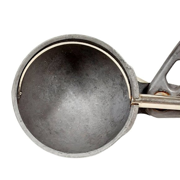 Scoop Master Red Ice Cream Scoop Batter Scoop with Plastic Handle Spring Ejector - Picture 3 of 16